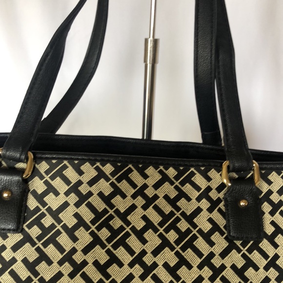 TOMMY HILFIGER black and taupe colored monogram large laptop tote bag. - Picture 5 of 13